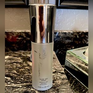 Kenra platinum heat, protectant blow dry spray